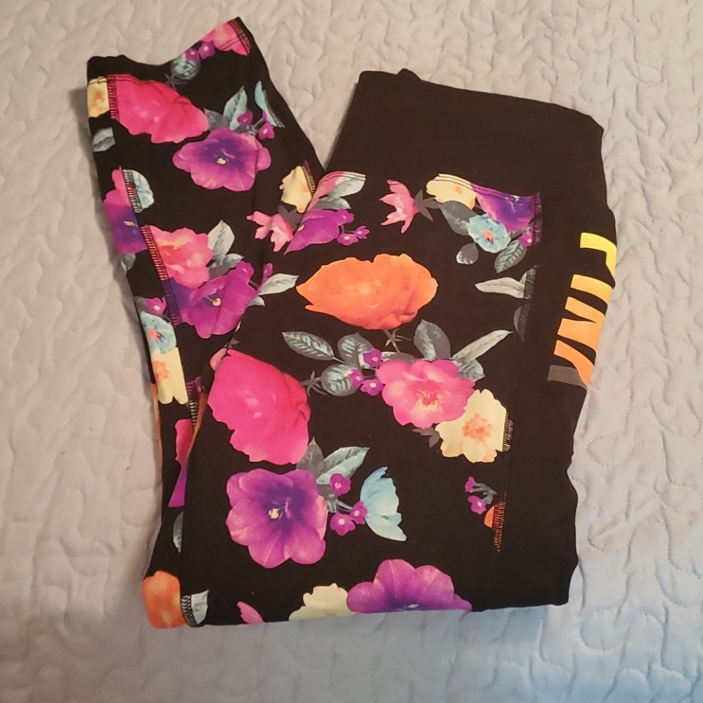 Pink brand Capri yoga pants